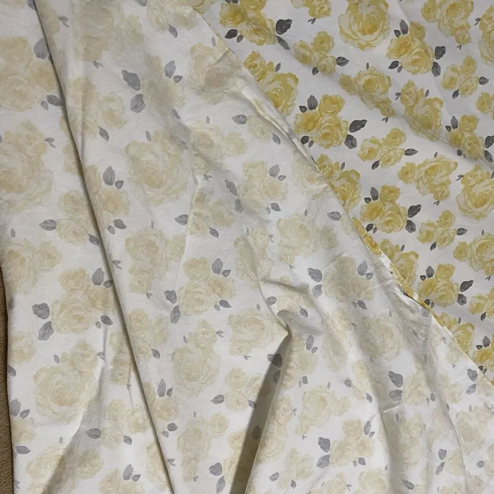 Emily & Meritt Petite Roses Pillowcases and Flat Sheet